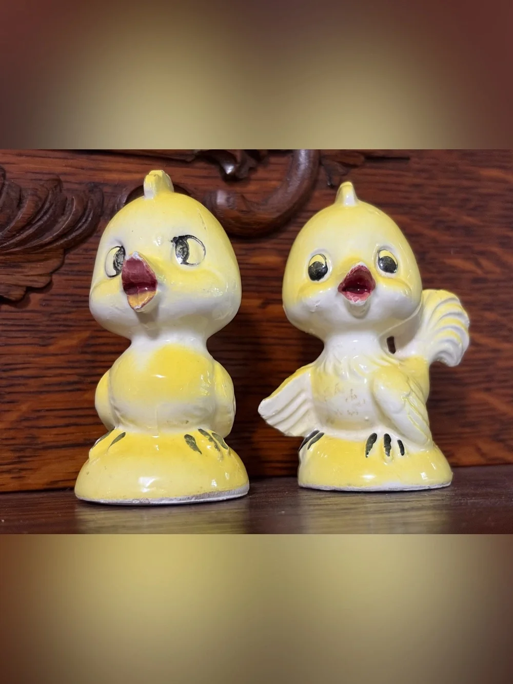 Vintage Norcrest Anthropomorphic Yellow Birds Ceramic Salt & Pepper Shakers Set